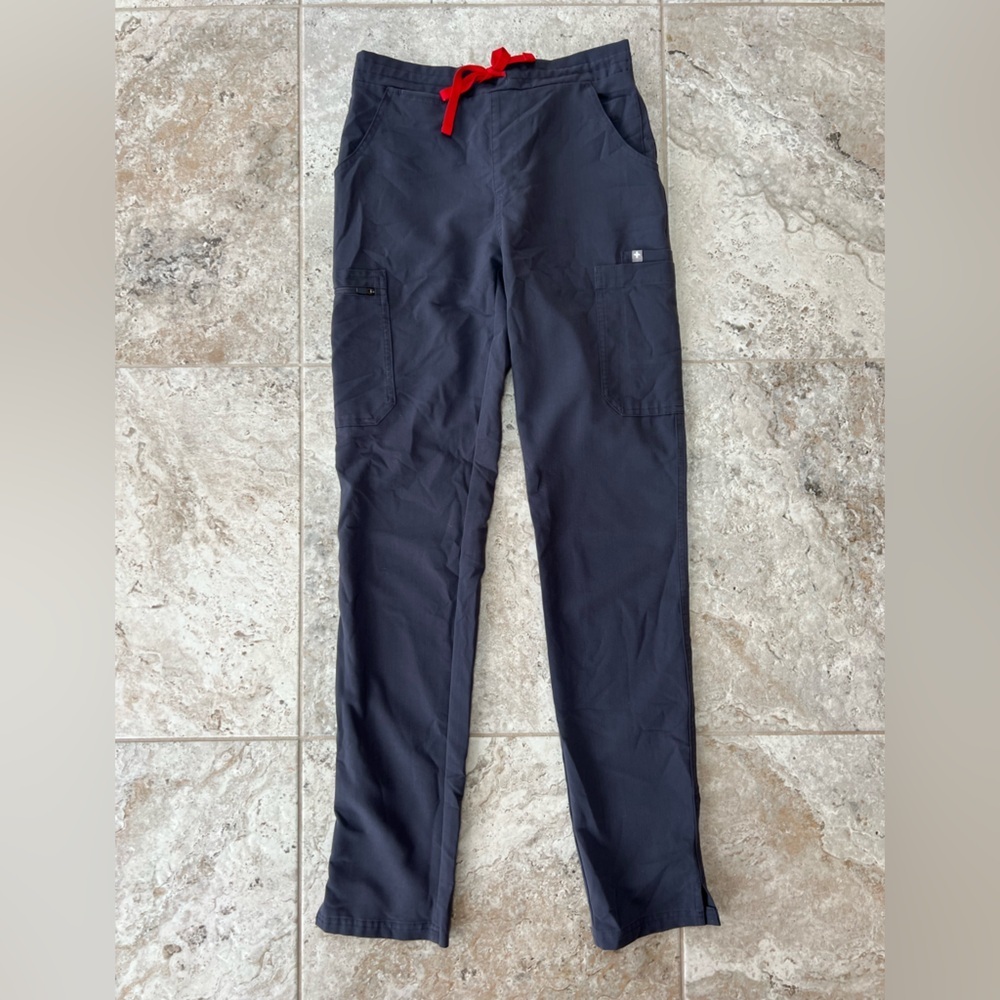 FIGS Yola Skinny Scrub Pants in Charcoal Grey (PO# 1873), size XS/T